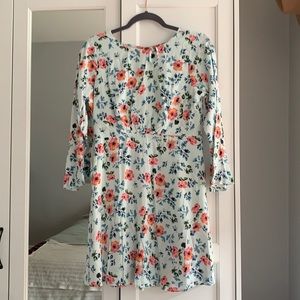 NWOT Adorable Spring Floral dress size 2P!